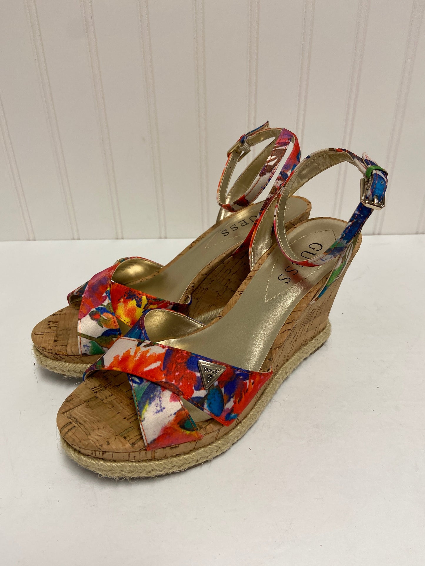Multi-colored Sandals Heels Wedge Guess, Size 6.5