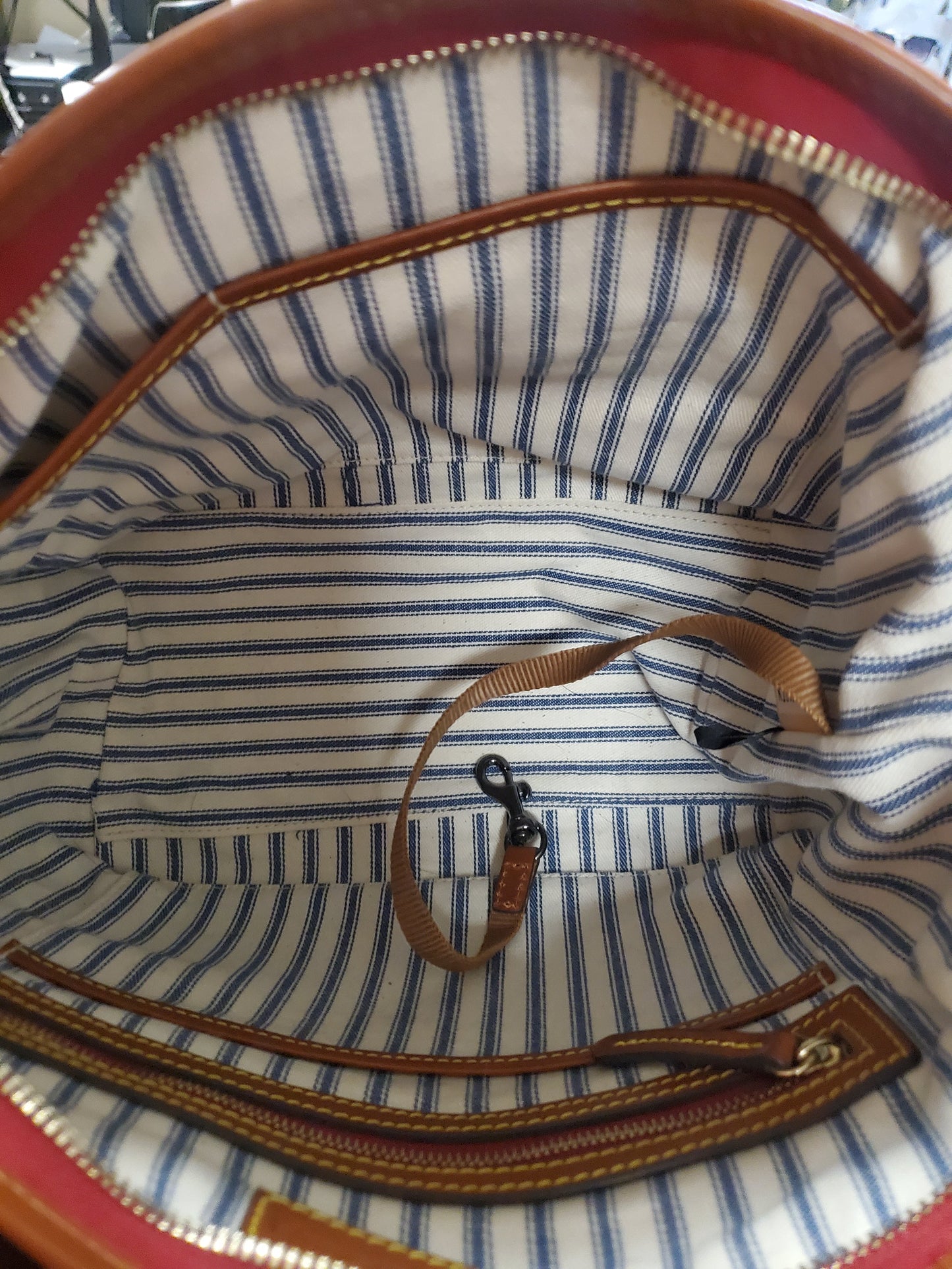 Tote Designer Dooney And Bourke, Size Medium