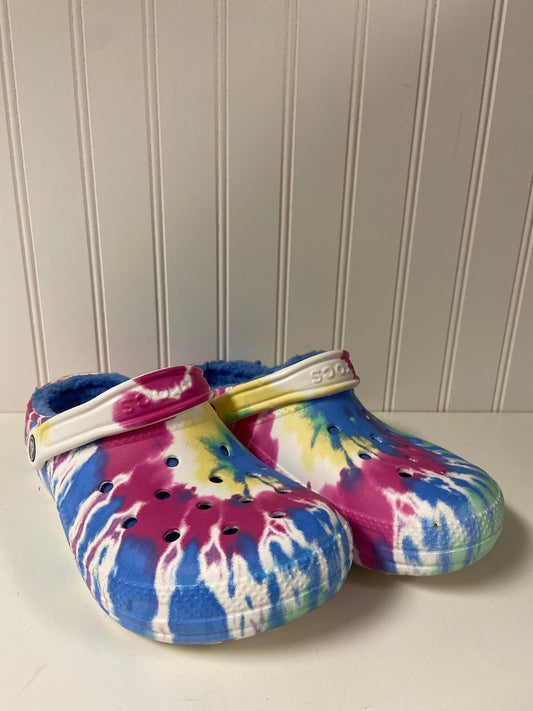 Tie Dye Print Shoes Flats Crocs, Size 9