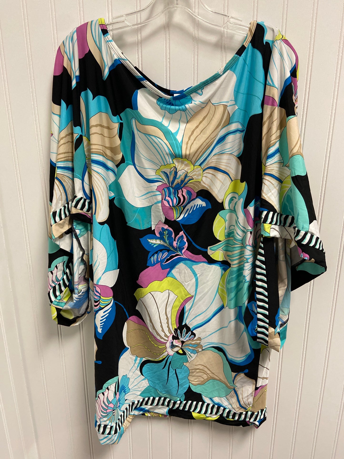 Top 3/4 Sleeve Designer By Trina Turk In Multi-colored, Size: 1x