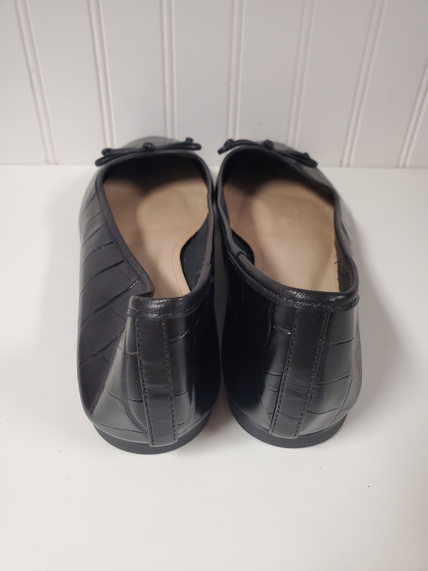 Shoes Flats By Cmc In Black, Size: 10