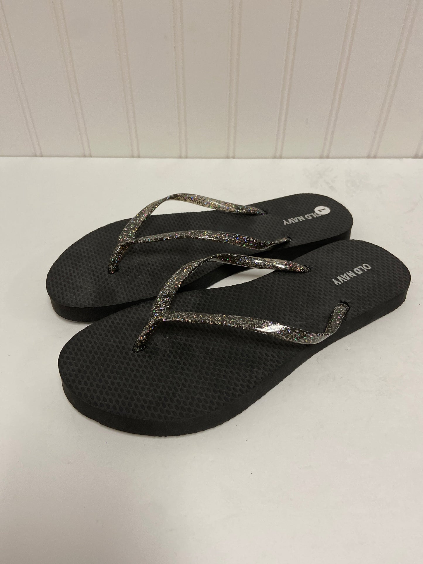 Black Sandals Flip Flops Old Navy, Size 7