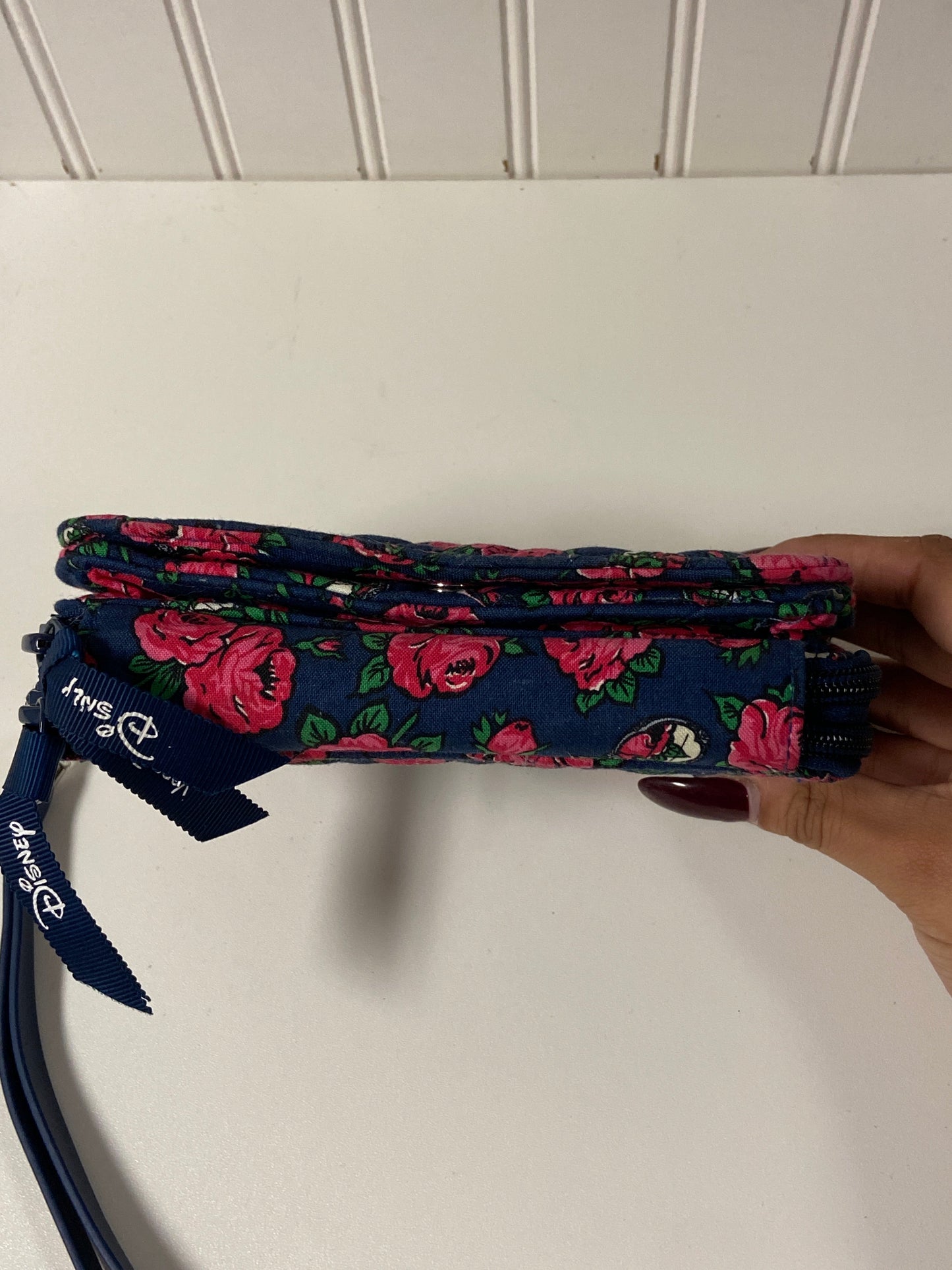 Wallet By Vera Bradley, Size: Medium