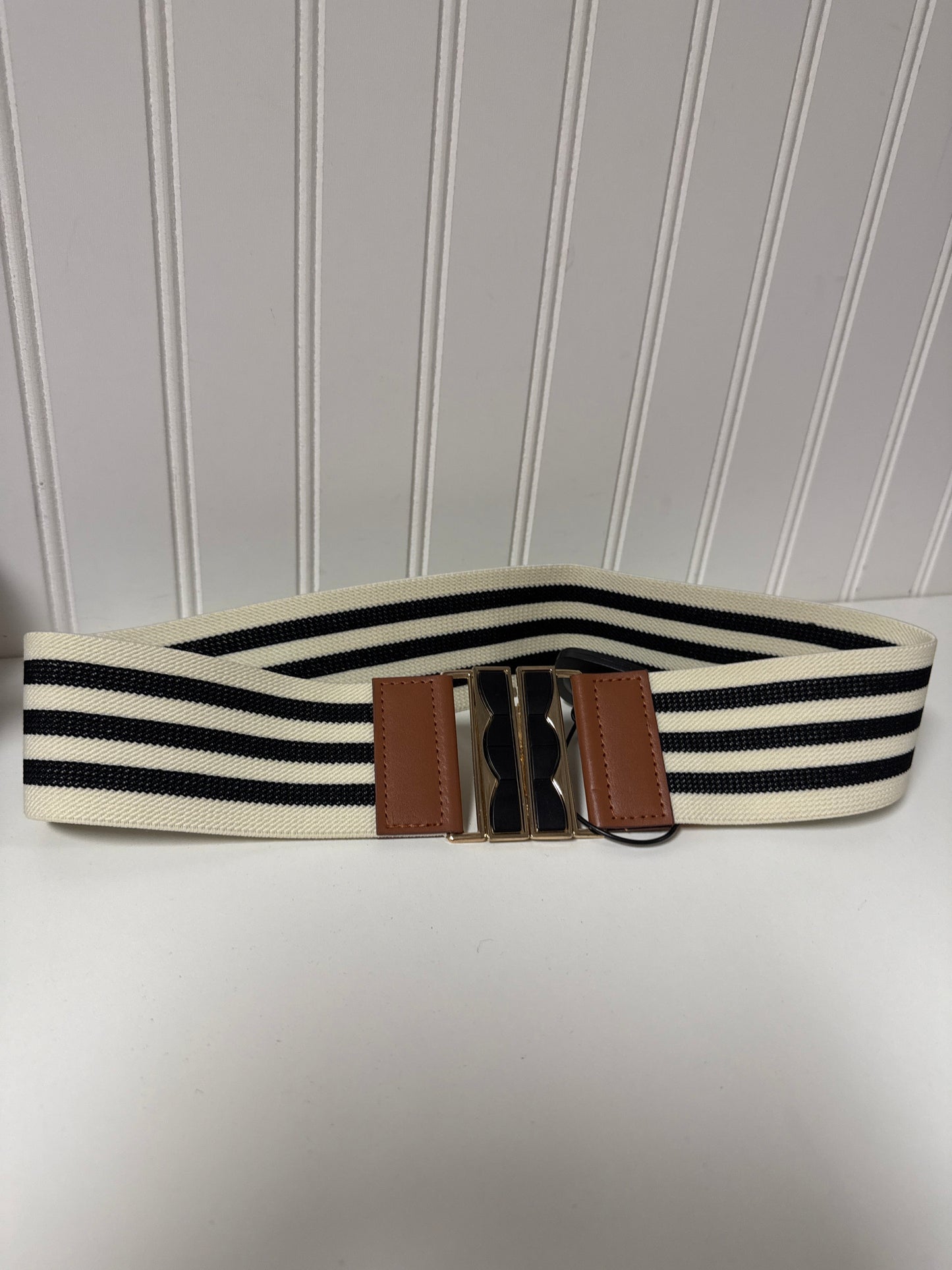 Belt By Clothes Mentor, Size: Medium