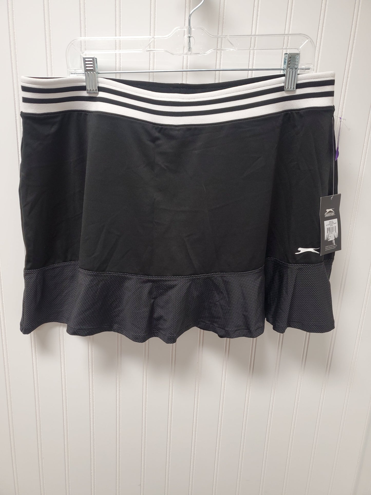 Athletic Skort By Slazenger  Size: Xl