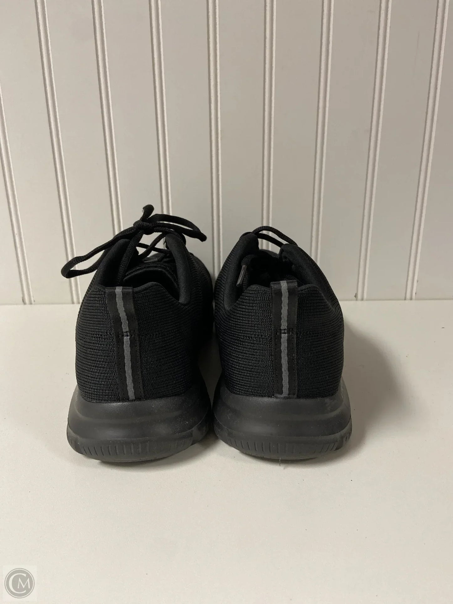 Shoes Athletic By Skechers In Black, Size: 7.5