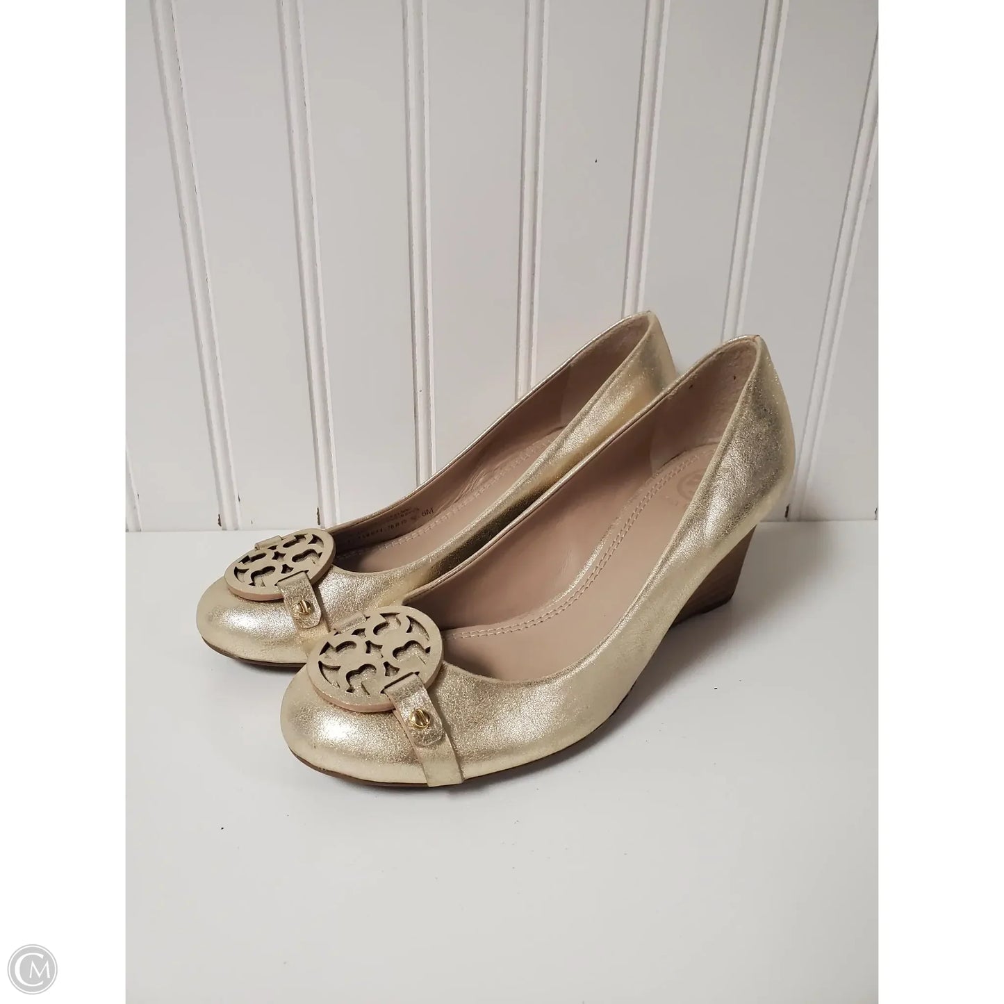 Shoes Designer By Tory Burch In Gold, Size: 6