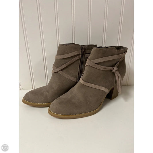 Boots Ankle Heels By Express In Taupe, Size: 6