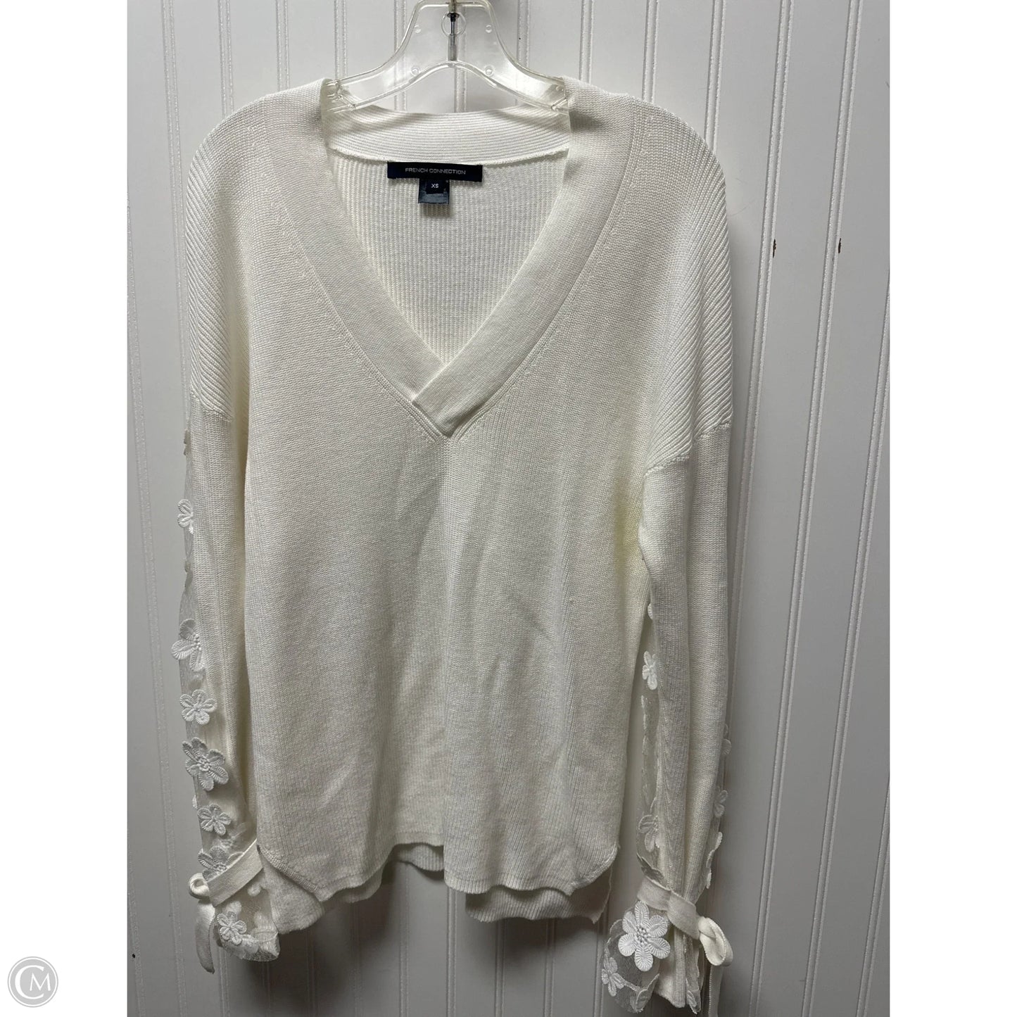 Sweater By French Connection In White, Size: Xs