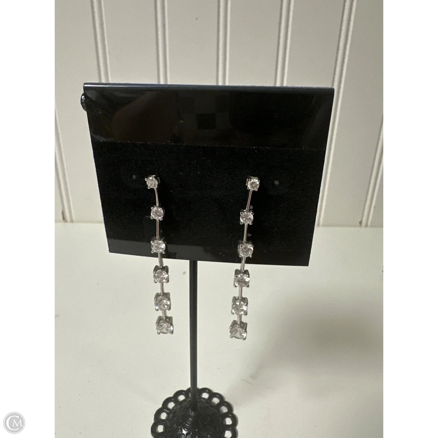 Earrings Dangle/drop By Clothes Mentor
