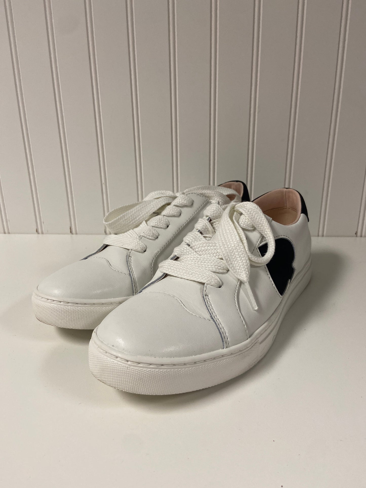 Shoes Designer By Kate Spade In White, Size: 8.5