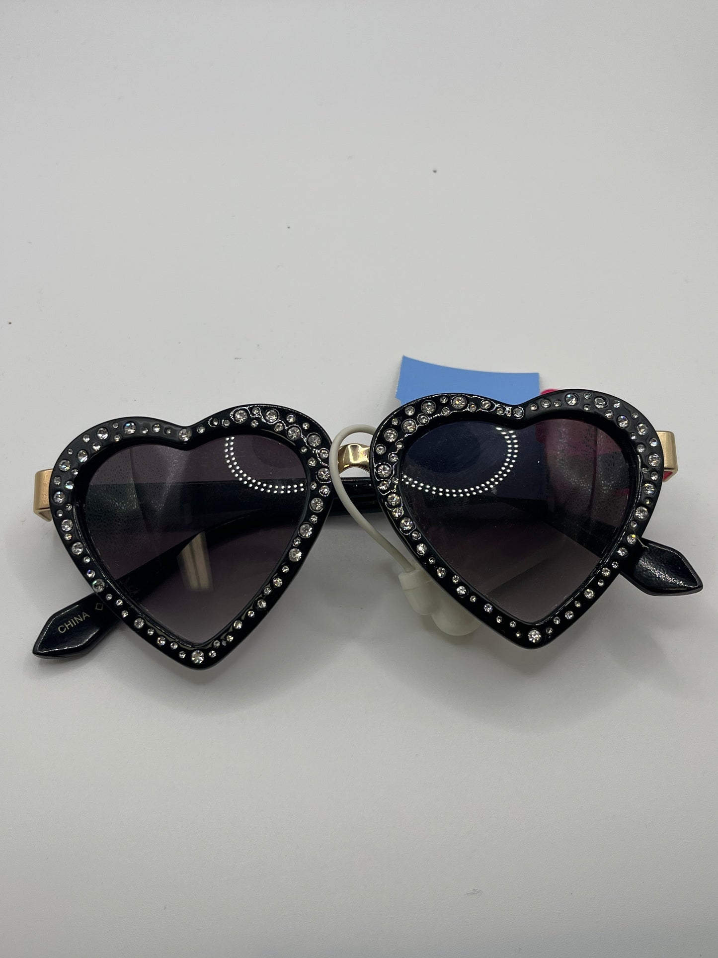 Sunglasses By Betsey Johnson, Size: Small