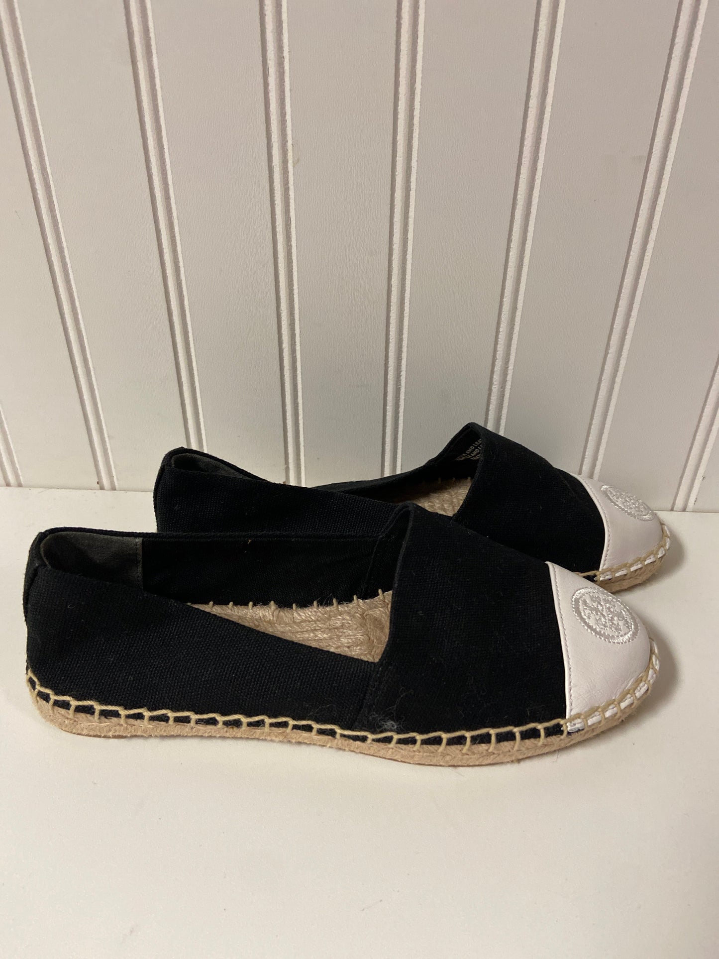 Shoes Designer By Tory Burch In Black & White, Size: 5