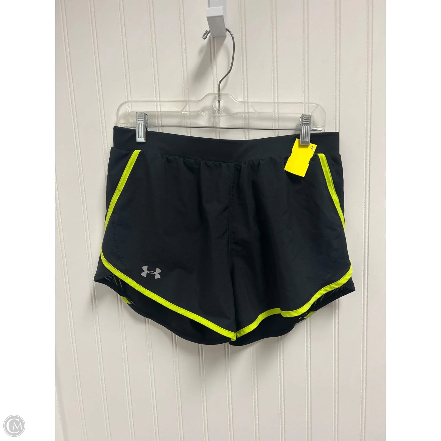 Athletic Shorts By Under Armour In Black, Size: M