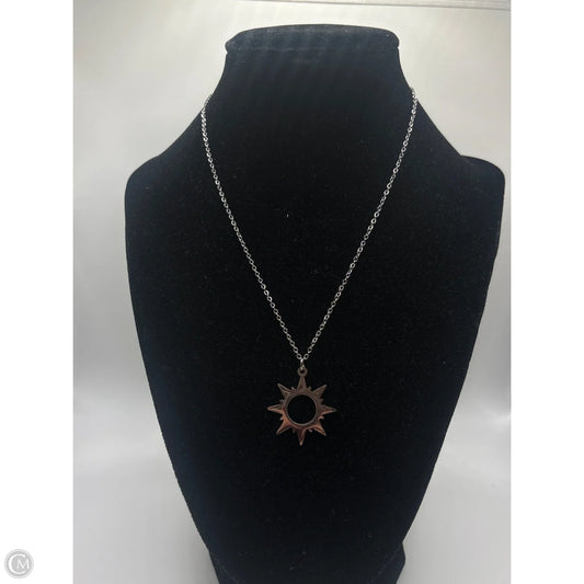 Necklace Chain By Clothes Mentor