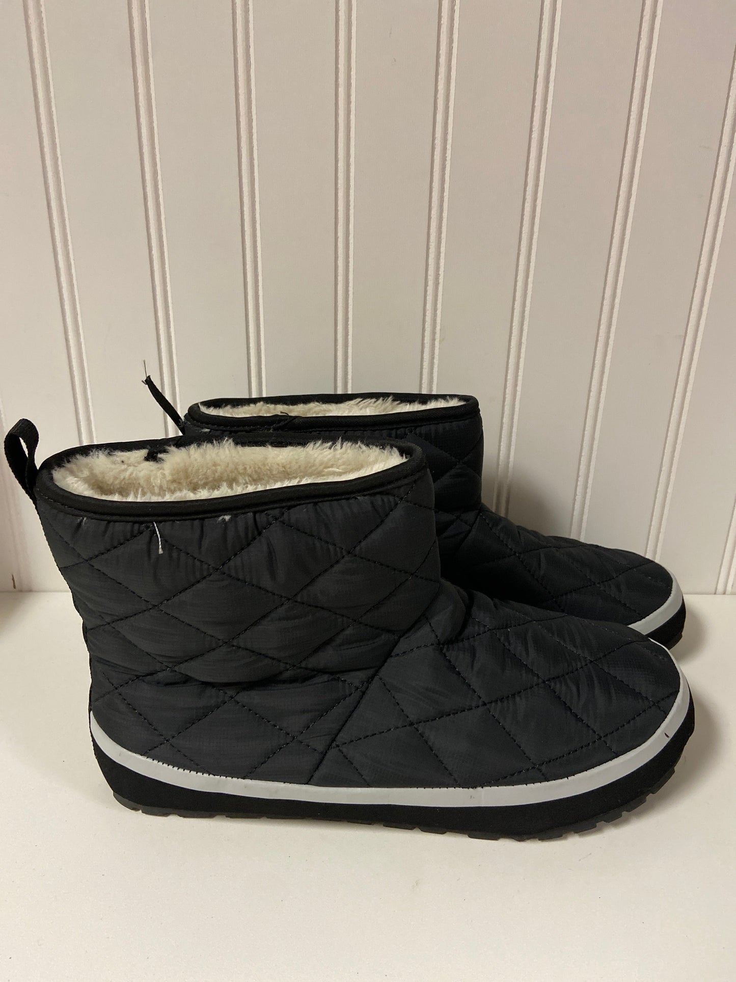 Boots Snow By Kamik In Black, Size: 9