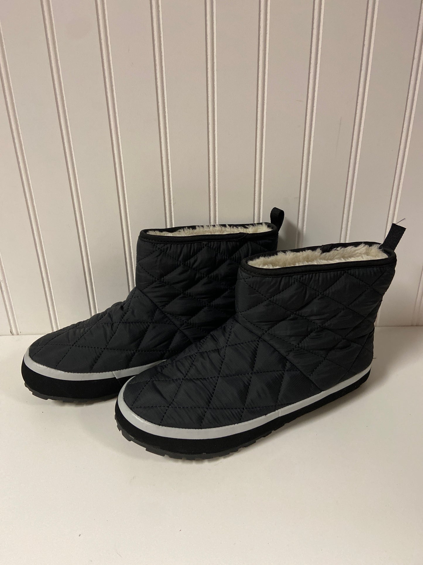 Boots Snow By Kamik In Black, Size: 9