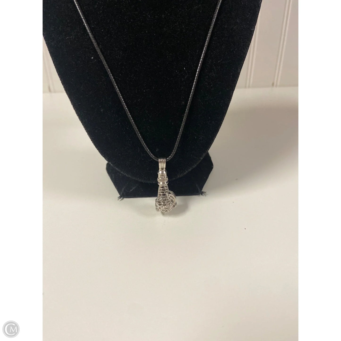 Necklace Pendant By Clothes Mentor