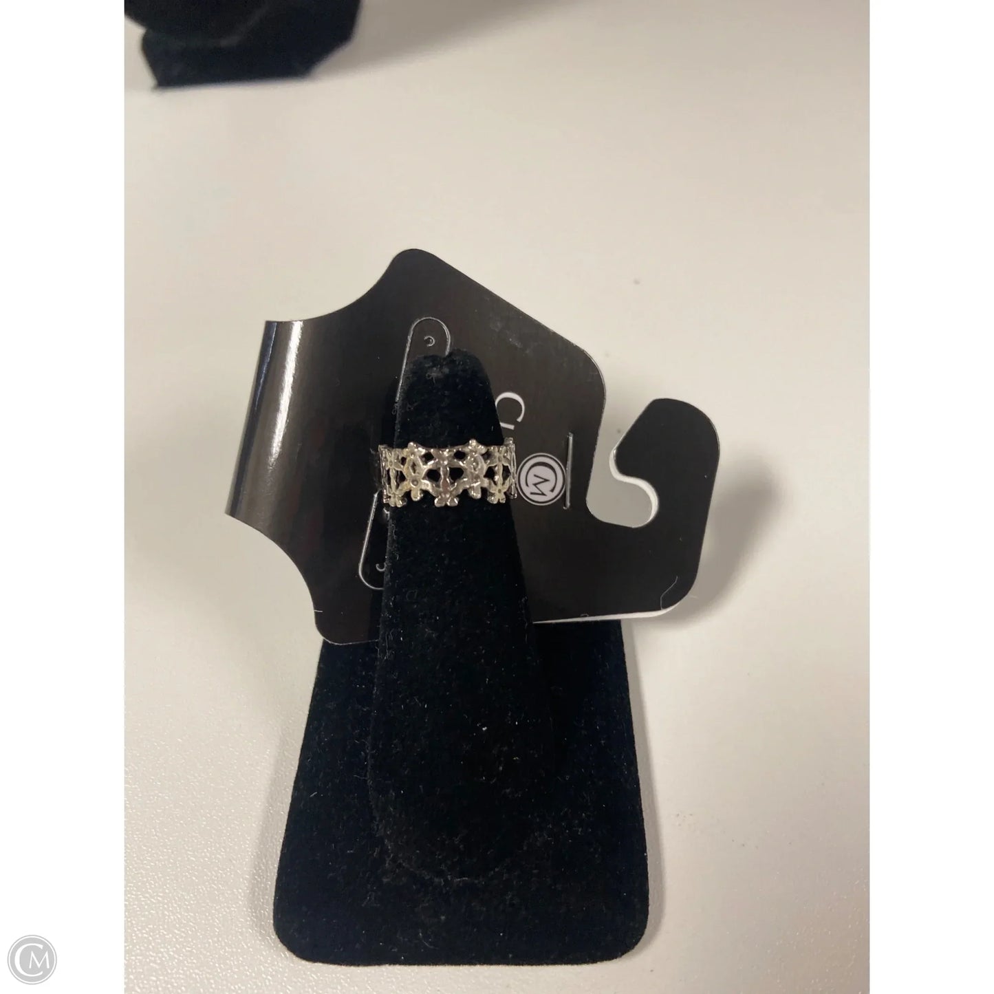 Ring Band By Clothes Mentor, Size: 6