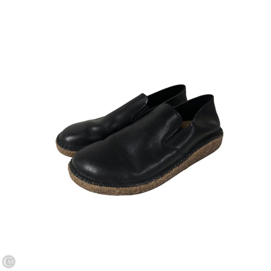 Shoes Flats By Birkenstock In Black, Size: 9