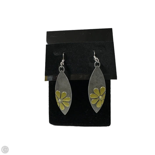 Earrings Dangle/drop By Clothes Mentor