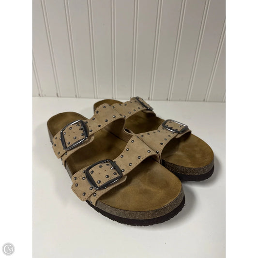 Sandals Flats By Universal Thread In Tan, Size: 10