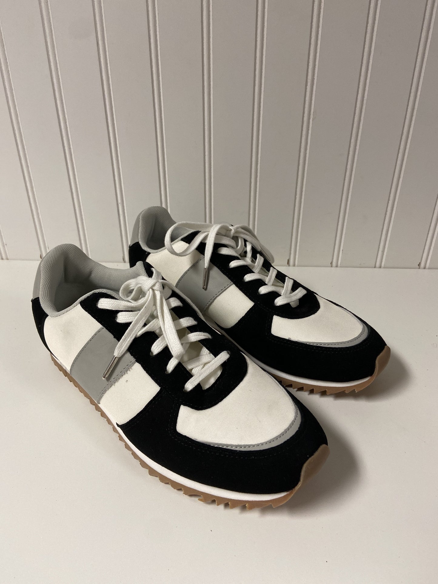 Shoes Sneakers By J. Crew  Size: 7