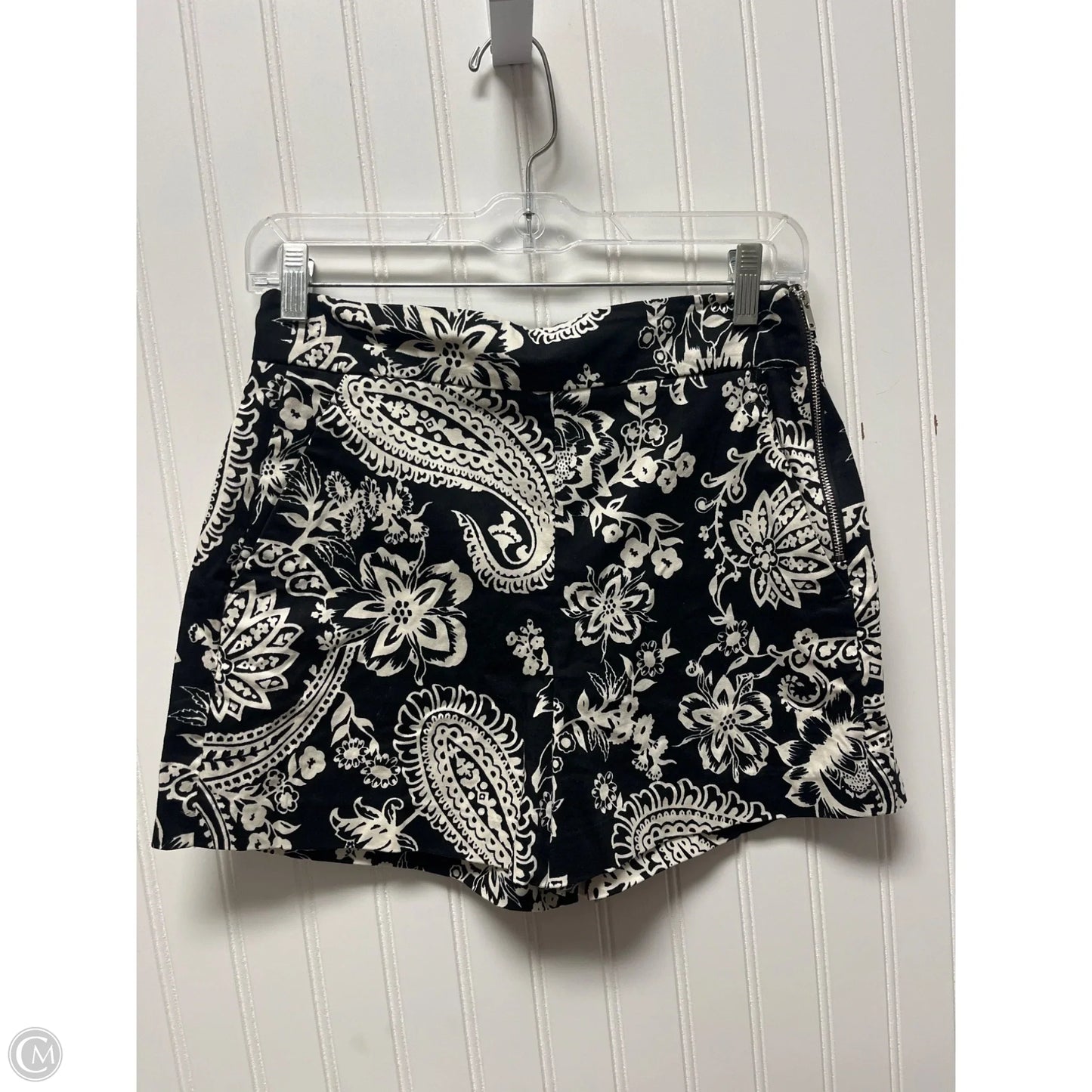 Shorts By Zara In Black & Cream, Size: 6