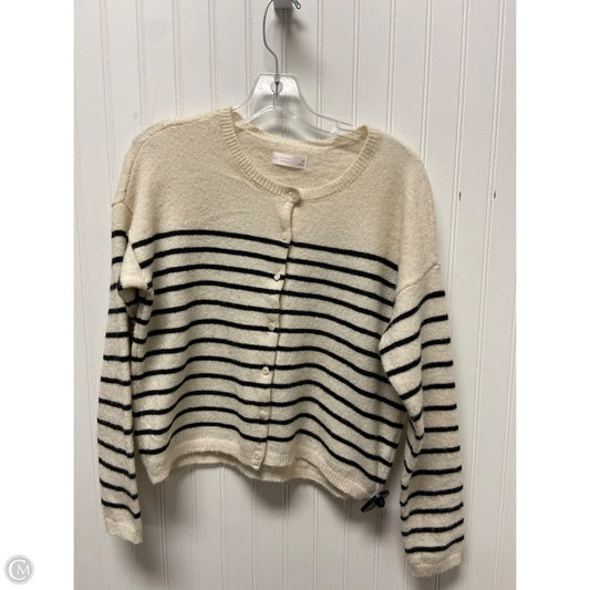 Sweater By Clothes Mentor In Cream, Size: S