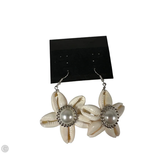 Earrings Dangle/drop By Clothes Mentor