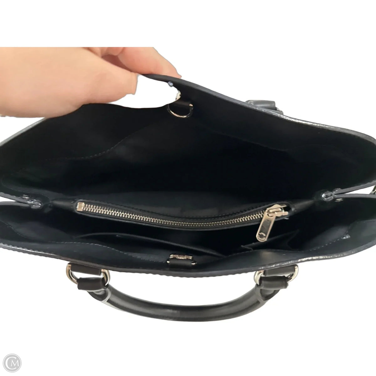 Handbag Luxury Designer By Louis Vuitton, Size: Medium