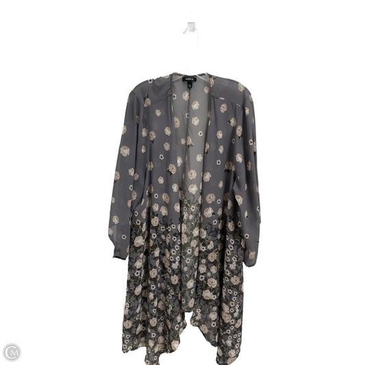 Shawl By Torrid In Grey, Size: 3x