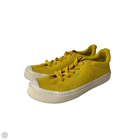 Shoes Athletic By Cariuma In Yellow, Size: 7