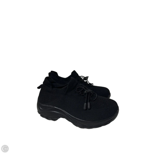 Shoes Athletic By Clothes Mentor In Black, Size: 6.5