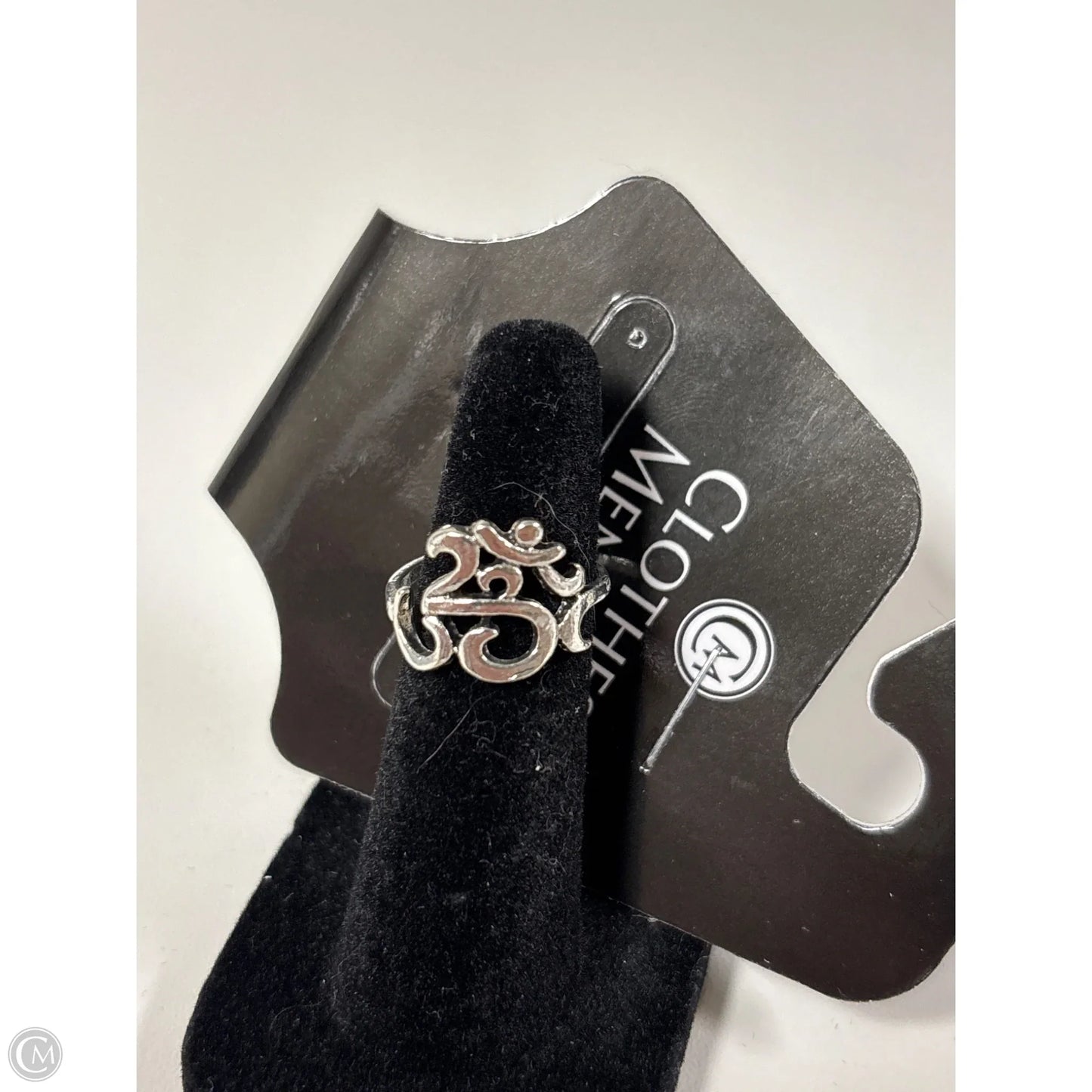Ring Band By Clothes Mentor, Size: 7