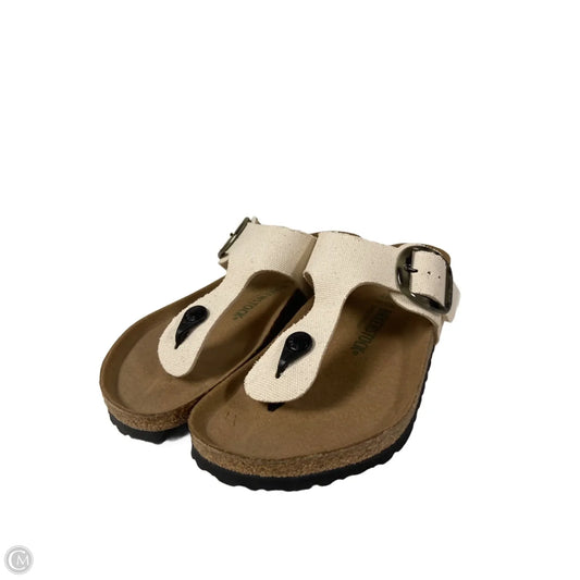 Sandals Flats By Birkenstock In White, Size: 9.5