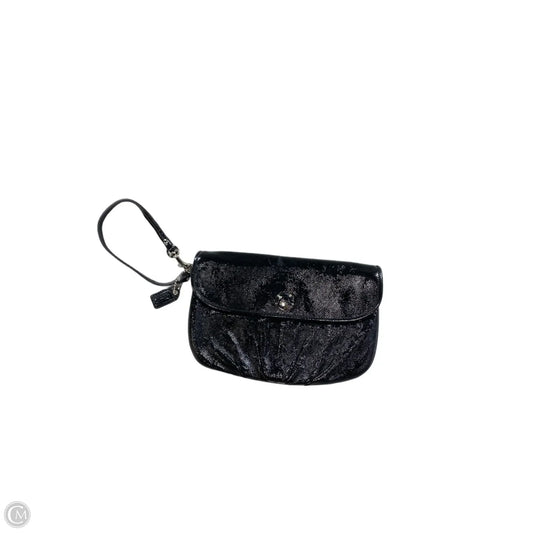 Wristlet Designer By Coach, Size: Large