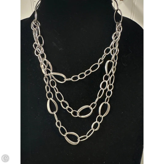 Necklace Layered By Clothes Mentor