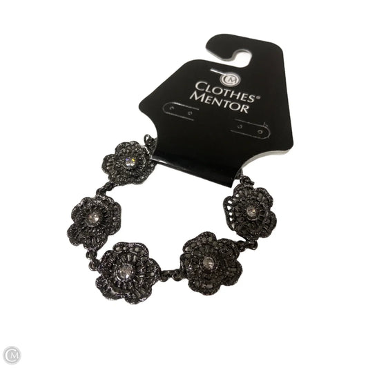 Bracelet Chain By Clothes Mentor, Size: 1