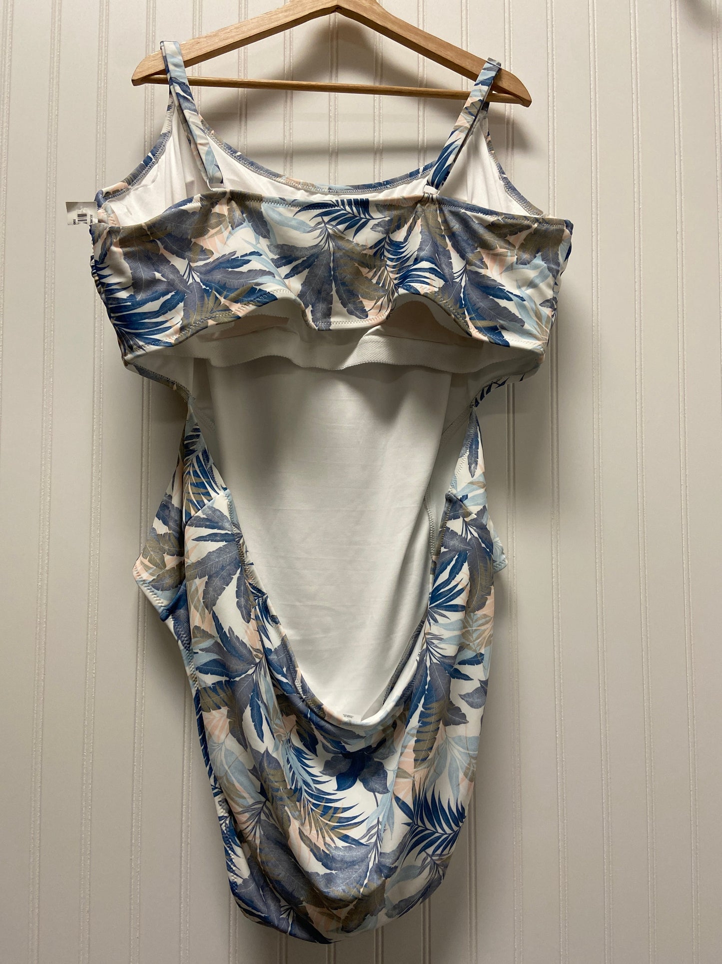 Swimsuit By Old Navy  Size: 4x
