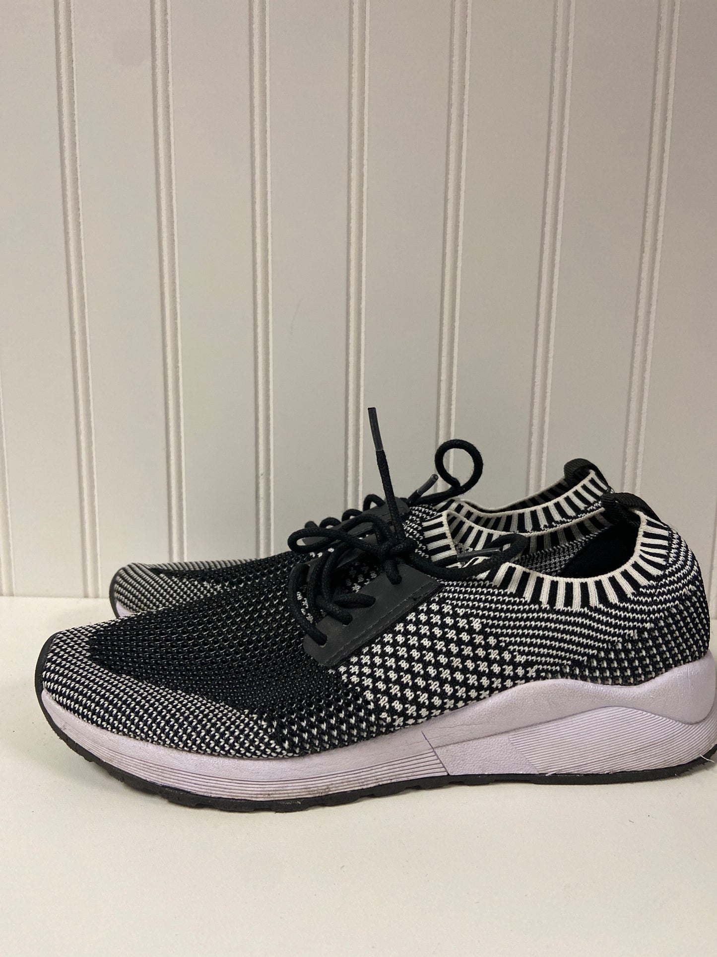 Shoes Athletic By Steve Madden  Size: 8