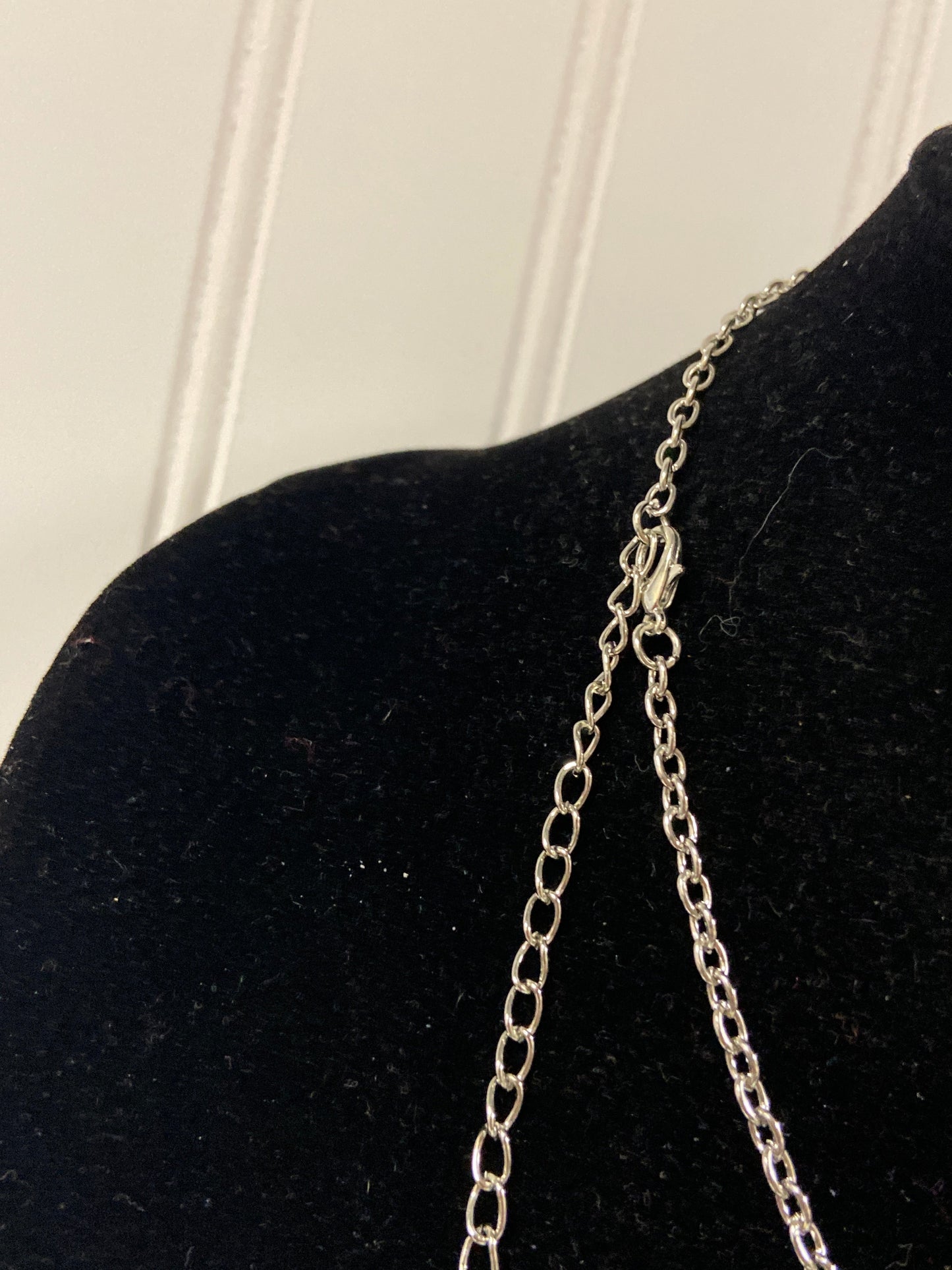 Necklace Statement By Clothes Mentor  Size: 1