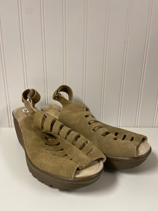 Taupe Sandals Heels Wedge Skechers, Size 9.5