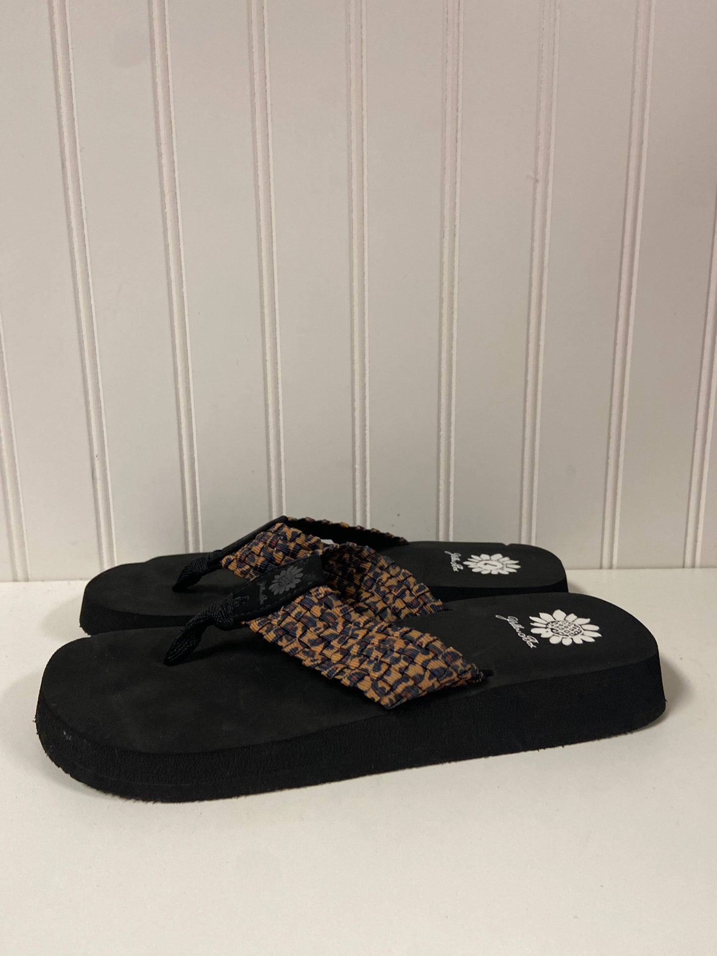 Animal Print Sandals Flip Flops Yellow Box, Size 7