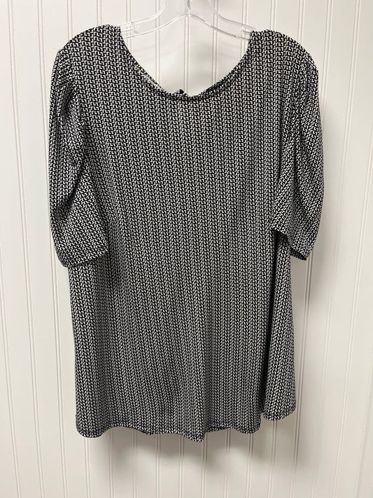Black & White Top Short Sleeve Adrianna Papell, Size 1x