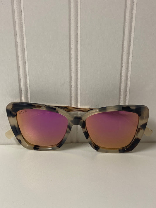 Sunglasses Cmb, Size 01 Piece