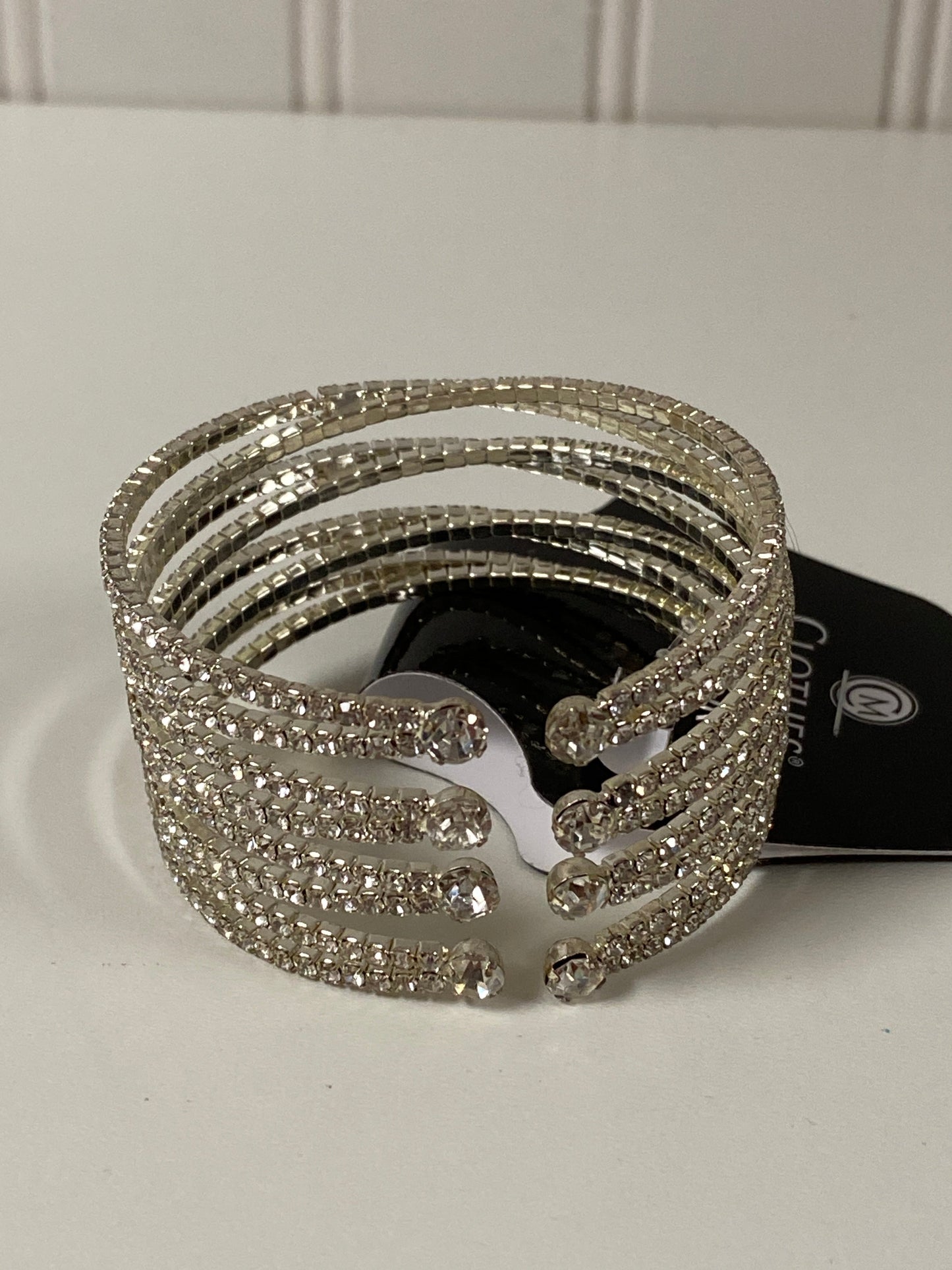 Bracelet Cuff Clothes Mentor, Size 1