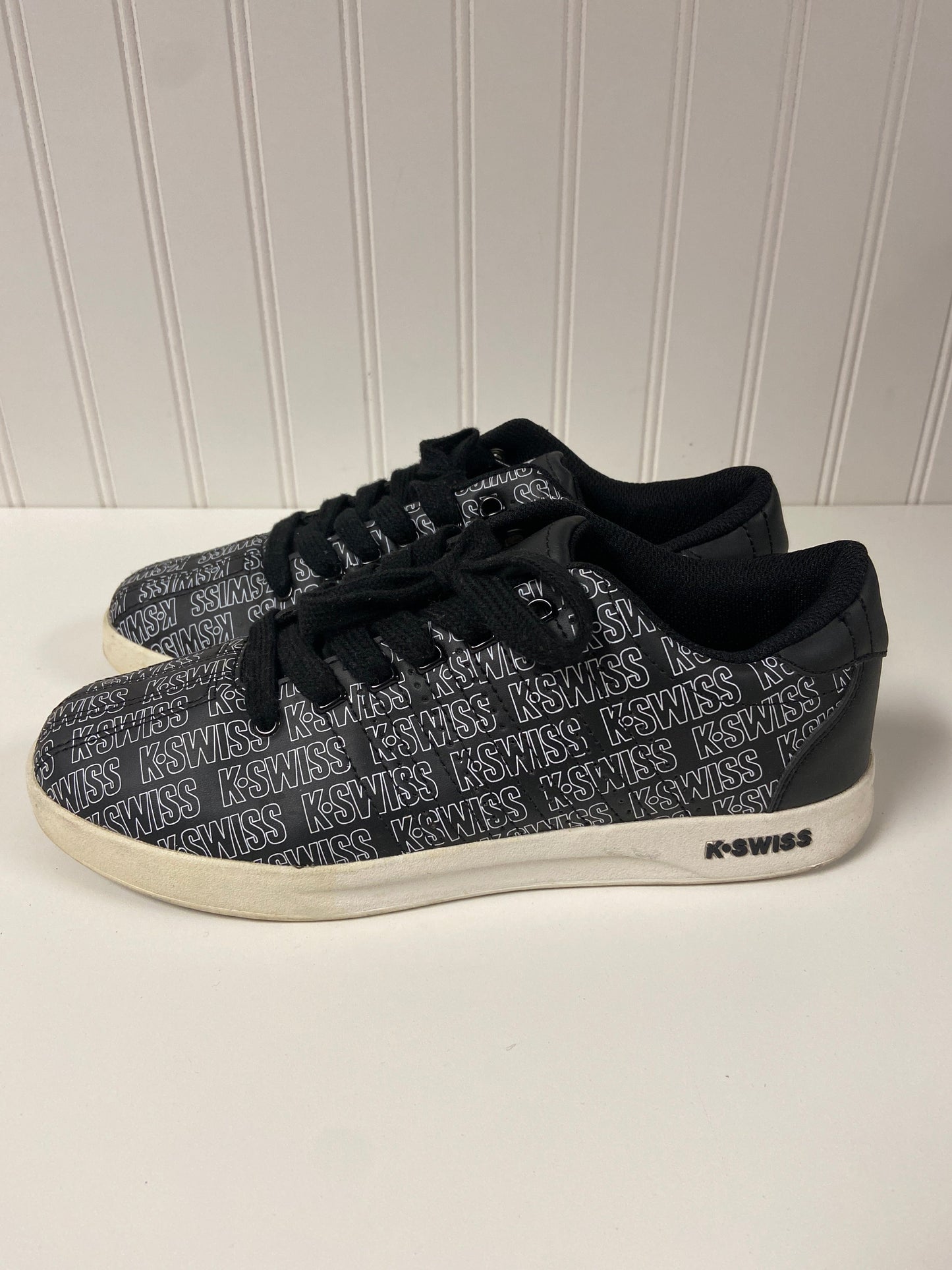 Black & White Shoes Sneakers K Swiss, Size 6