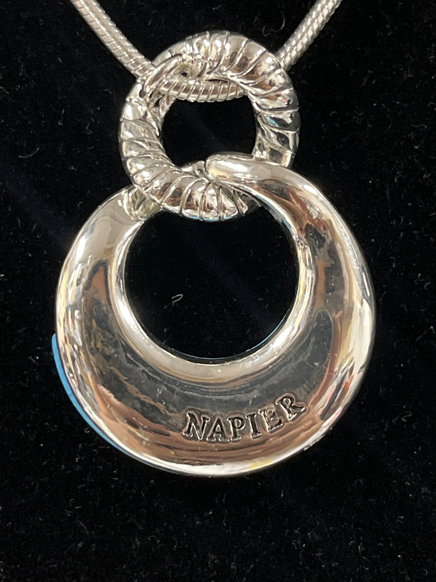 Necklace Charm Napier, Size 1