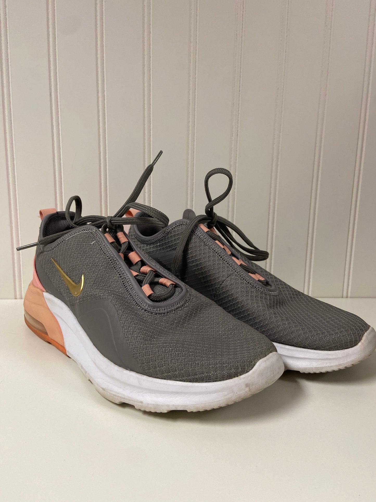 Grey Shoes Athletic Nike, Size 8